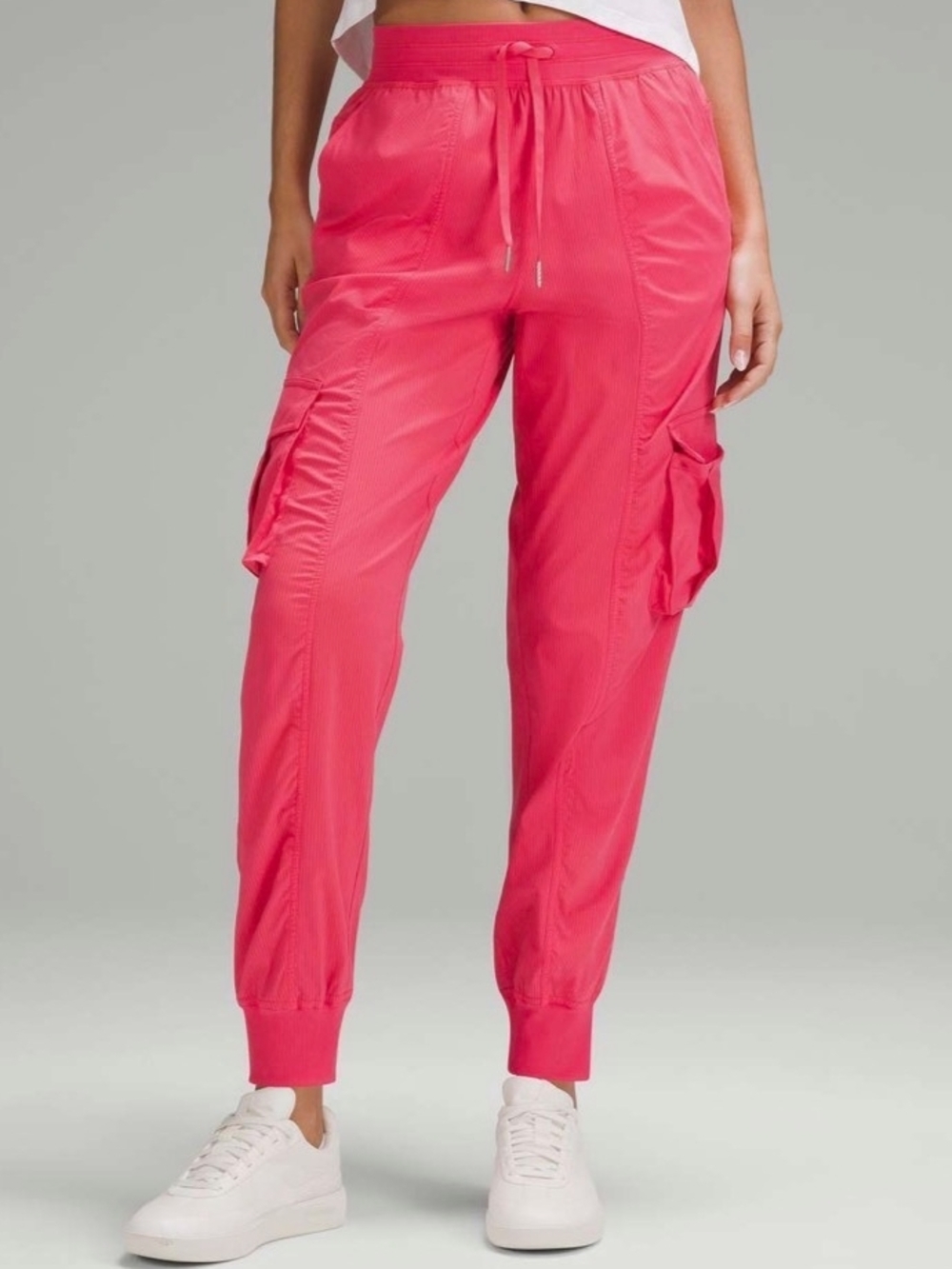 Lululemon Dance Studio Relaxed Fit Mid Rise Cargo Jogger Size Medium